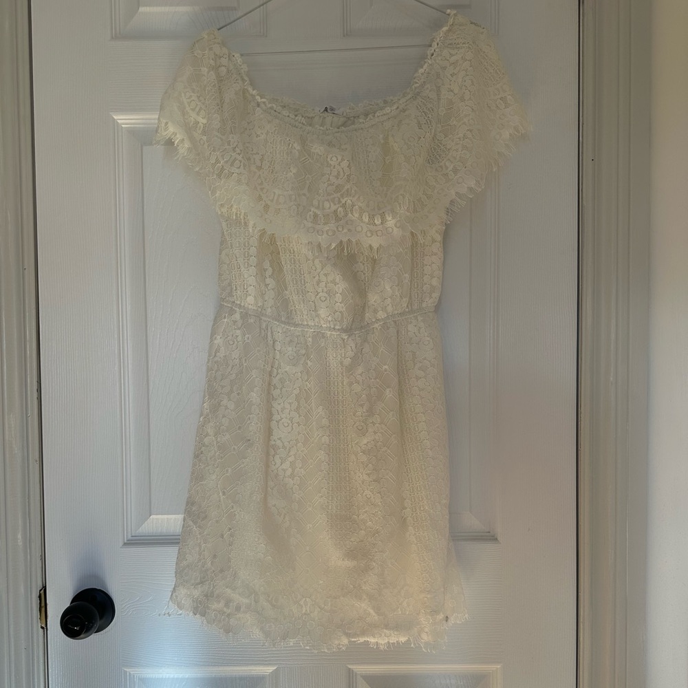 BB Dakota Ivory Lace Accent Blouse